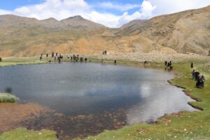 हिमालय की गोद में स्थित बाराहोती स्थान